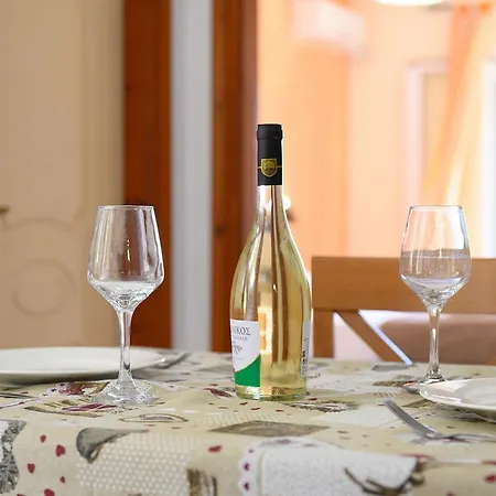 Ammos Bay 아기오스고르디오스